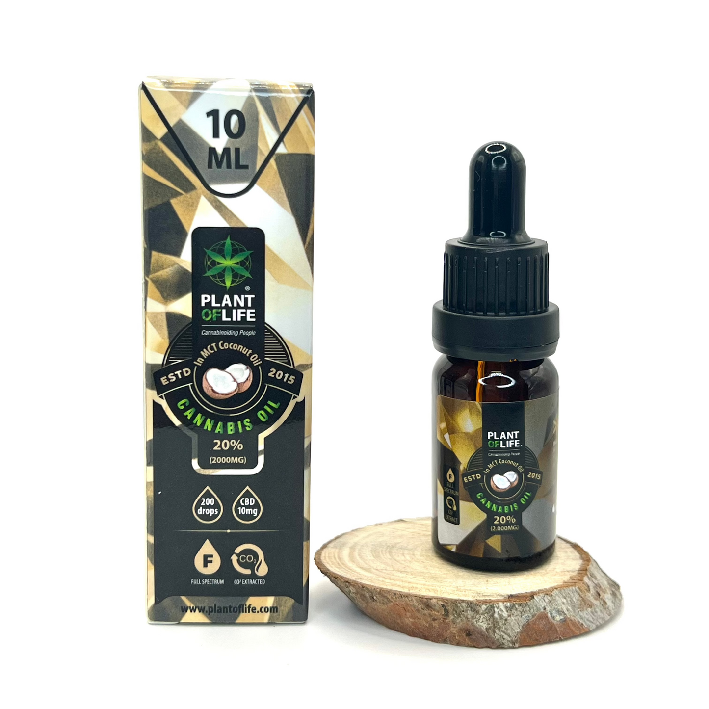 Descubre el Aceite CBD 20% de Espectro Completo, una fórmula premium diseñada para quienes buscan el equilibrio entre cuerpo y mente. Con cada gota, estás eligiendo una solución natural y efectiva, respaldada por la pureza del extracto de Cannabis Sativa L.