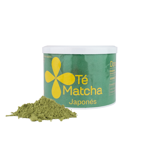 El Matcha Japonés Grado Ceremonial de DonaCalma está elaborado a partir de té matcha japonés cuidadosamente seleccionado para ofrecer una experiencia auténtica y de máxima calidad.